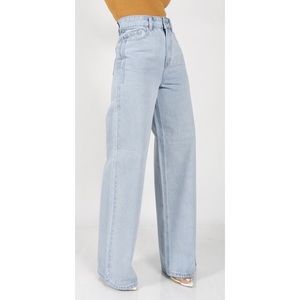 NWT Light Wash Tall Wide Leg Mom Jeans
